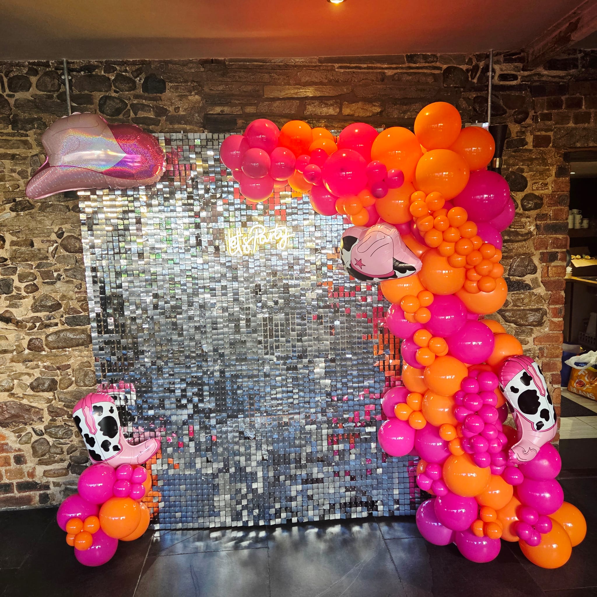Silver Shimmer Wall - Image 7