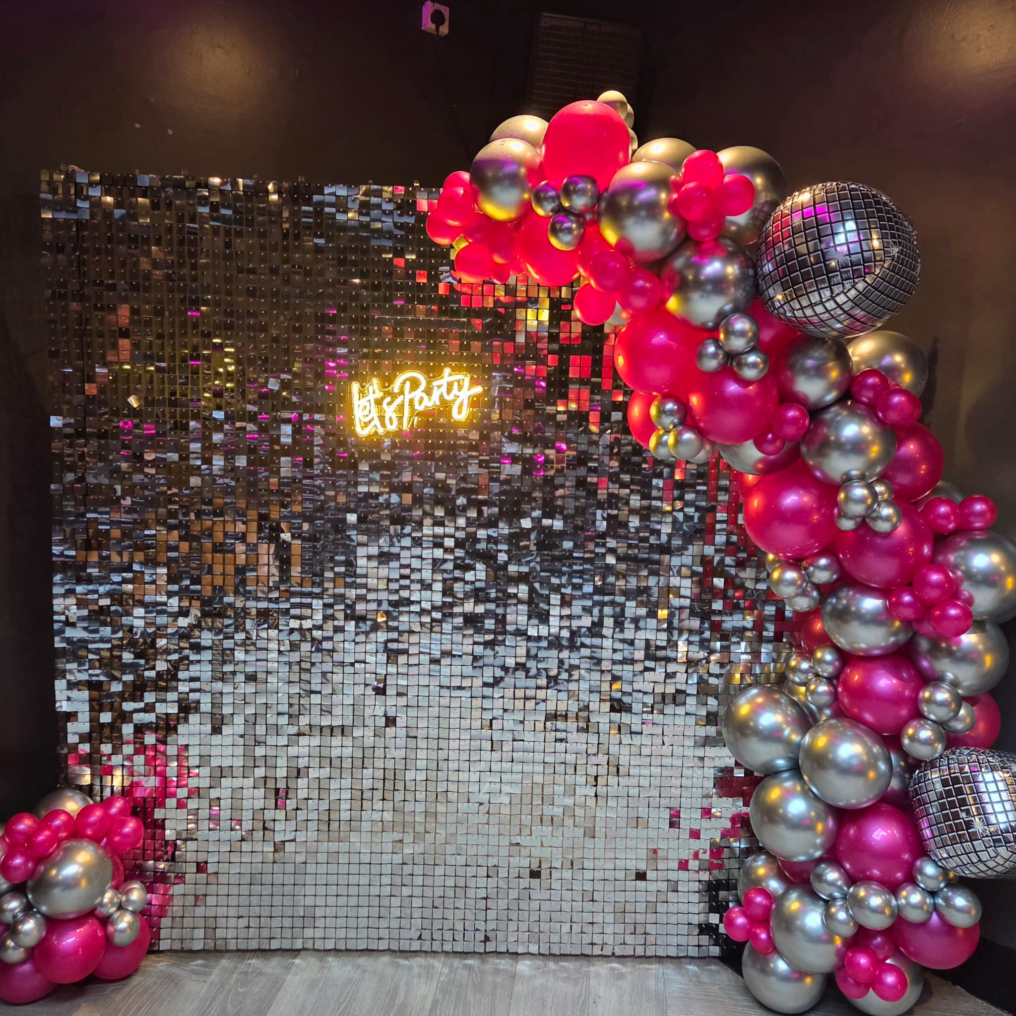Silver Shimmer Wall - Image 8