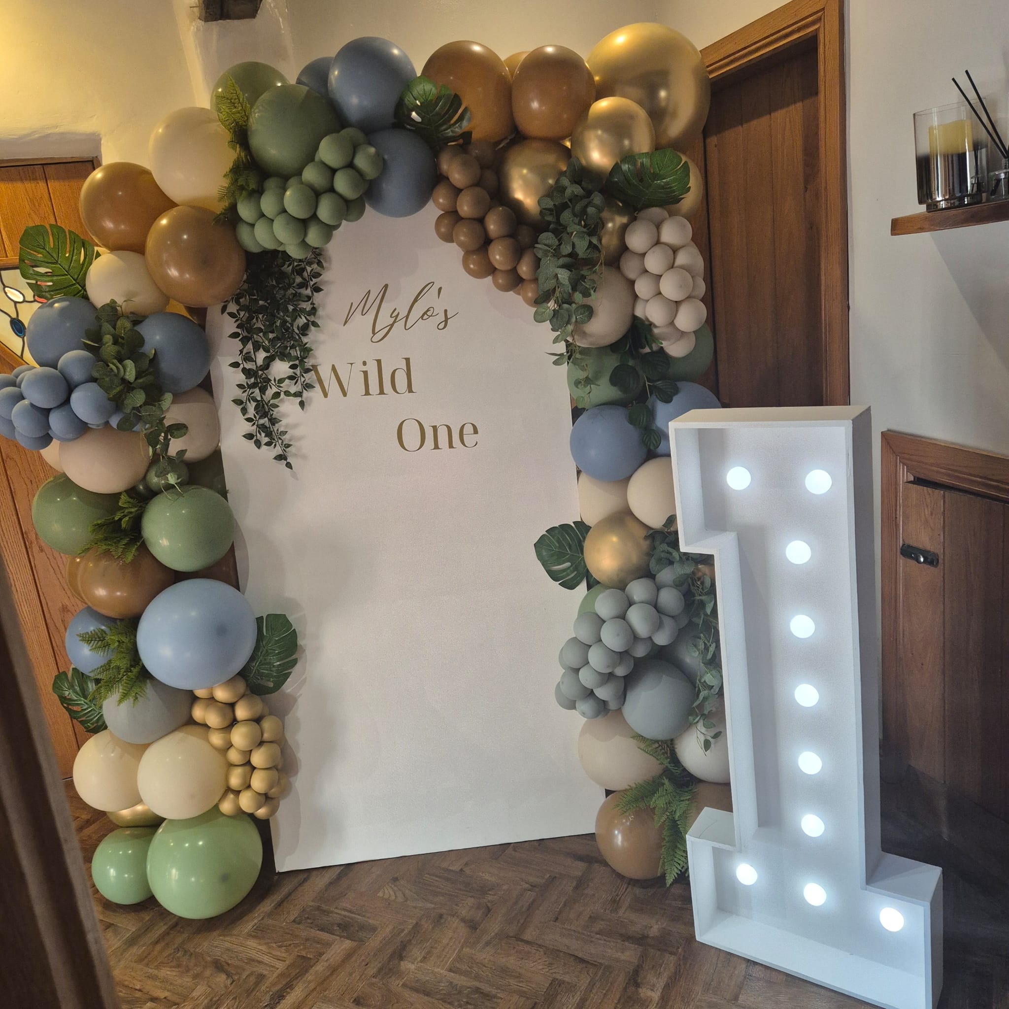 Personalised Sailboard Backdrop Hire & Custom Balloon Display - Image 17