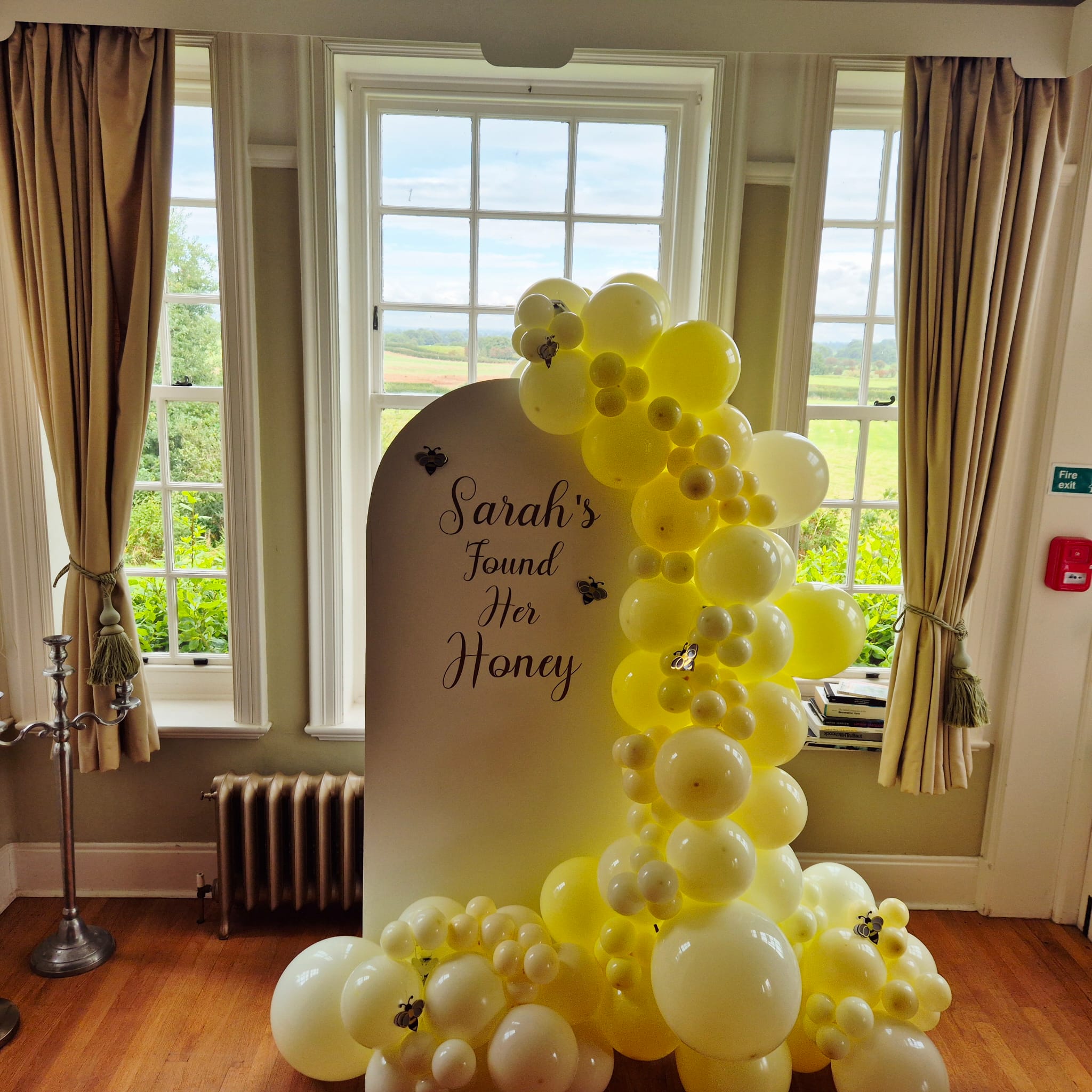Personalised Sailboard Backdrop Hire & Custom Balloon Display - Image 8